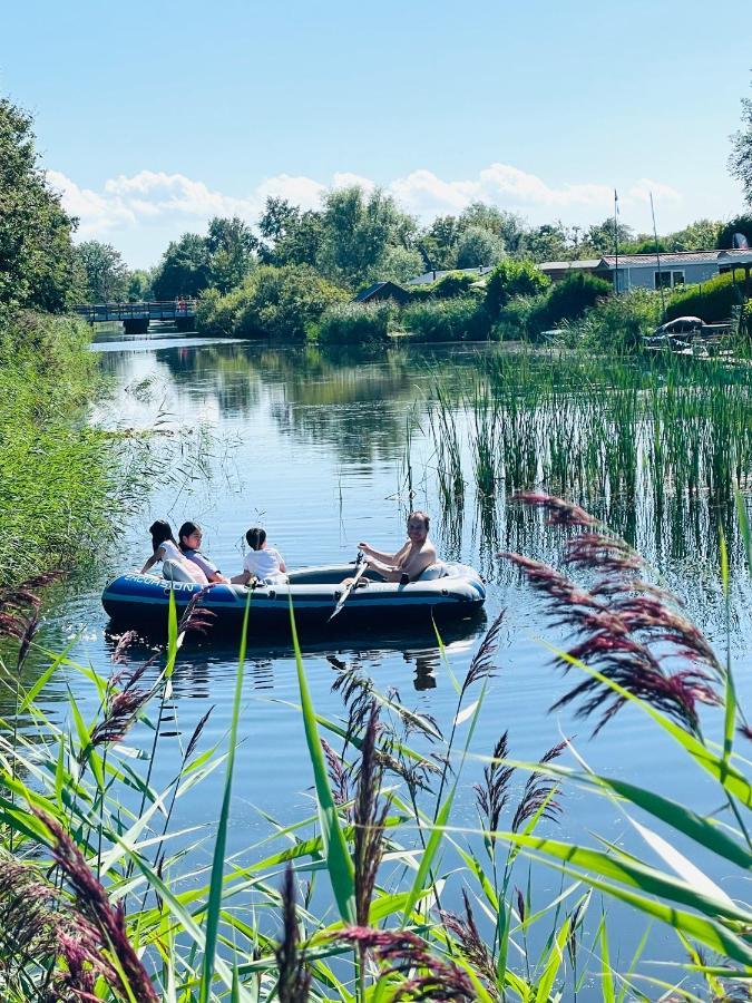 Holiday Caravan Holle Poarte Makkum Ngoại thất bức ảnh